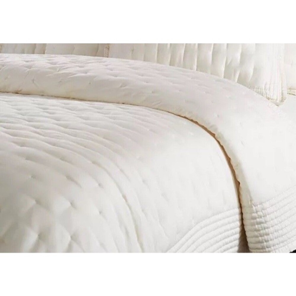 Donna Karan Full/Queen The Essential Silk Quilt , Ivory , RARE